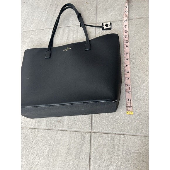 KATE SPADE SATCHEL LARGE TOTE HANDBAG BLACK LEATHER ZIPPED GOLDEN Heart HANG TAG - Picture 6 of 11